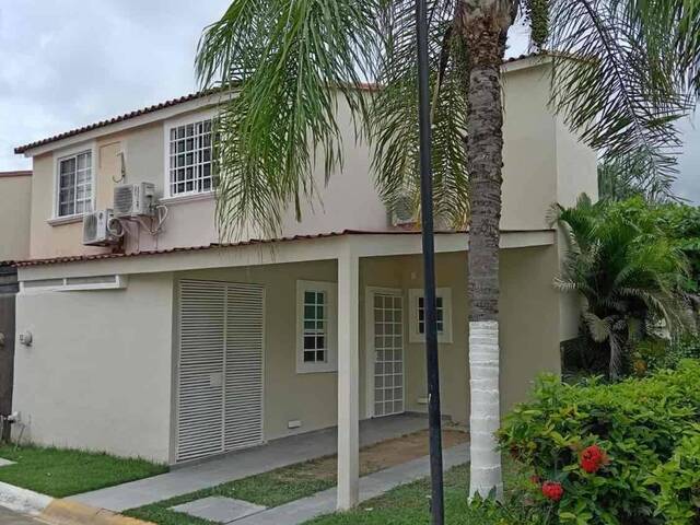 #81 - Casa para Venta en Bahía de Banderas - NT - 2